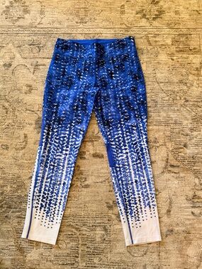 Like new Calvin Klein Blue Ombre Patterned Leggings